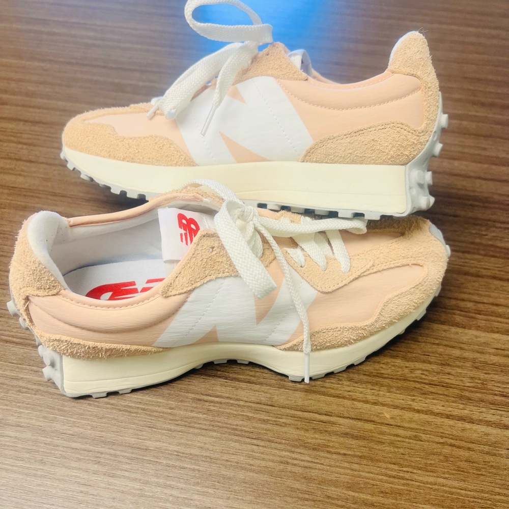 Women’s Size 11 New Balance 327 Sneaker - Rose Color